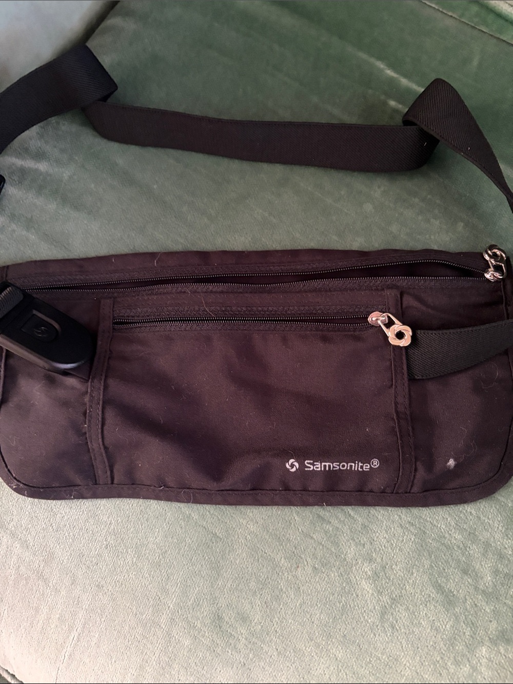 Samsonite Black Waist  Belt Bag with Silver Zippers  money belt for travel
